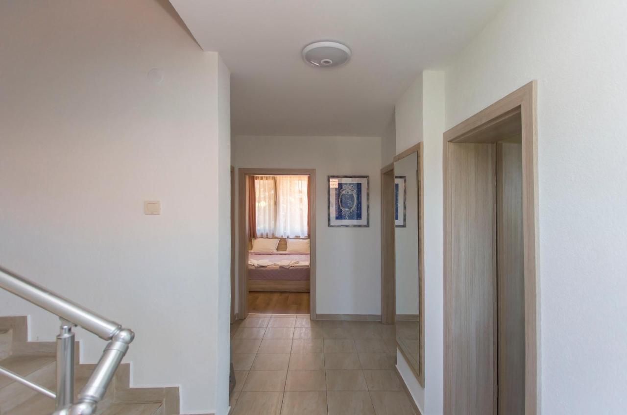 Къща За Гости Перуника Sapareva Banya Exterior foto