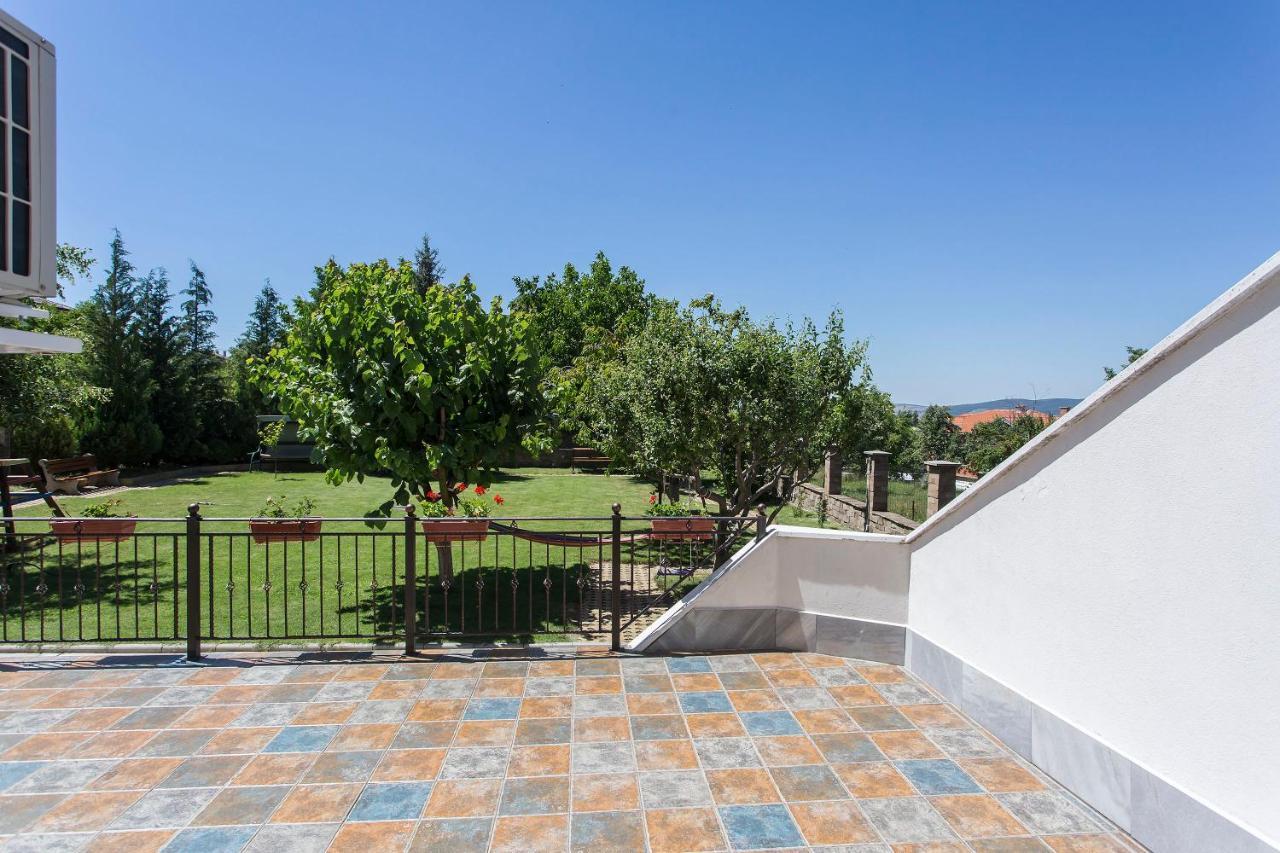 Къща За Гости Перуника Sapareva Banya Exterior foto