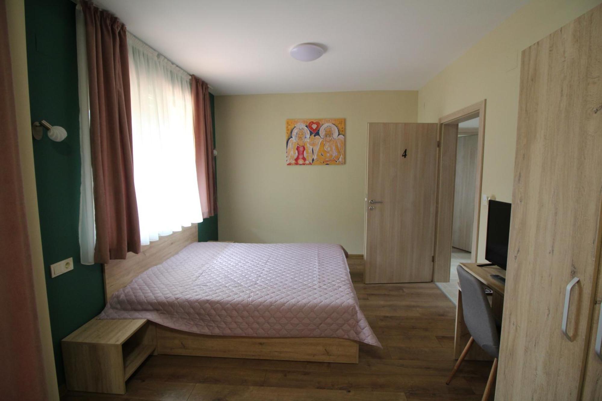Къща За Гости Перуника Sapareva Banya Exterior foto